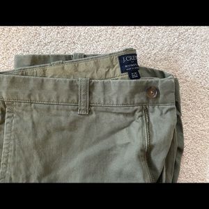 J. Crew Rivington Men’s green short 31.